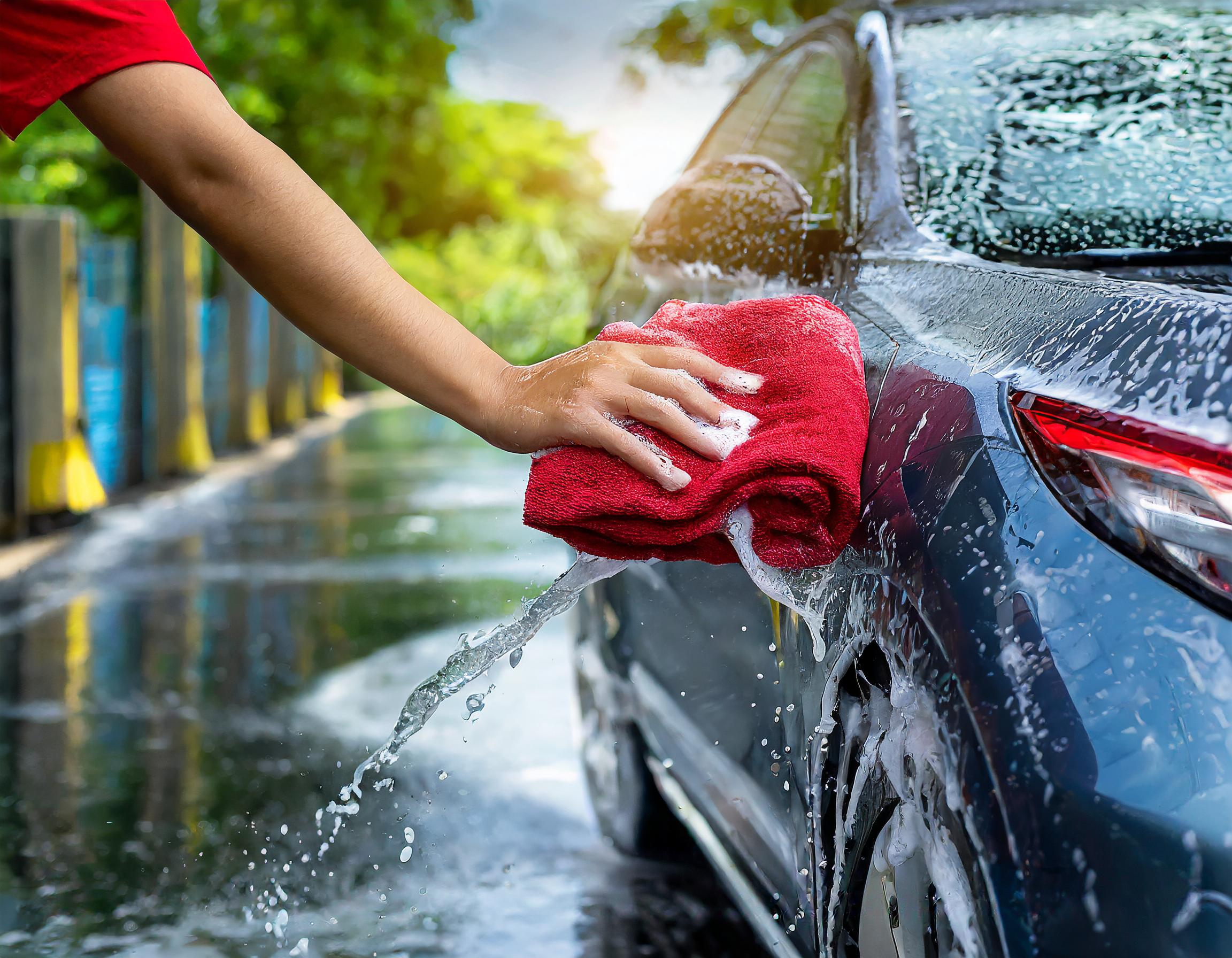 Abschluss eines erfolgreichen Fahrzeugankaufs mit einem B2B-Partner